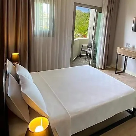 Sahil Hotel Cesme